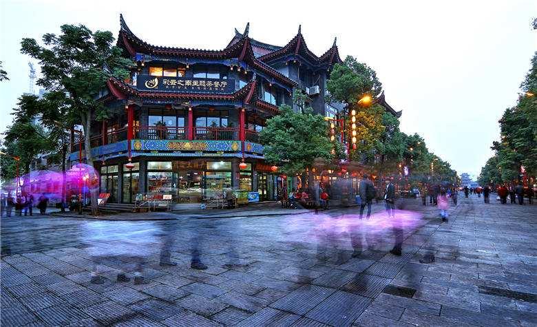 我已经结婚了一个单身的男同事让我去他家住是什么意思？游戏画面